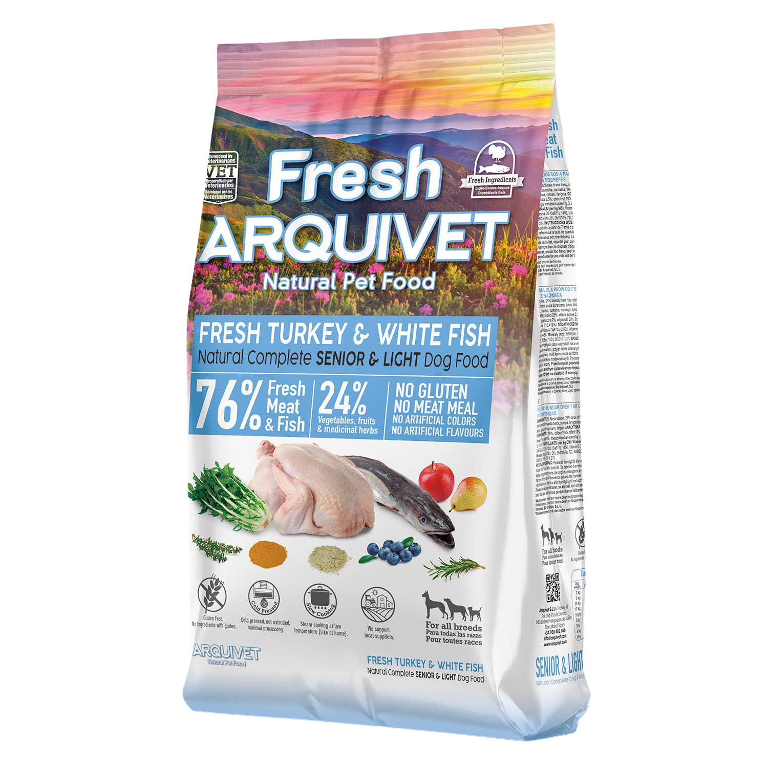 Semi-moist light kibble with fresh turkey and white fish