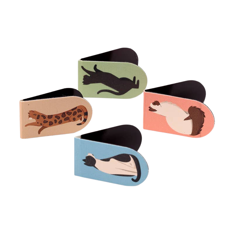 Set of 4 magnetic cat bookmarks
