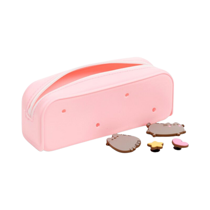 Trousse Pusheen en silicone rose avec étoiles et cœurs